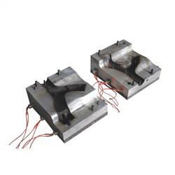 壳模（射芯模）